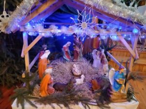 Read more about the article Bożonarodzeniowa dekoracja kaplicy w Siemnicach